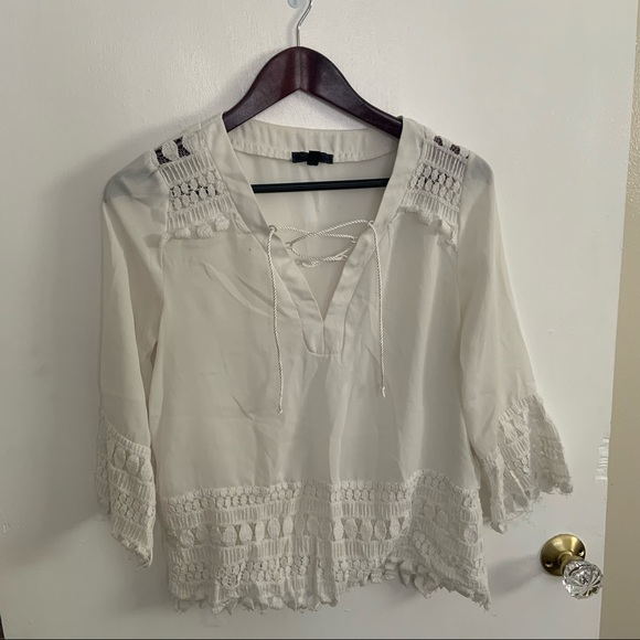 Tops - Beautiful White Lace Blouse Size M